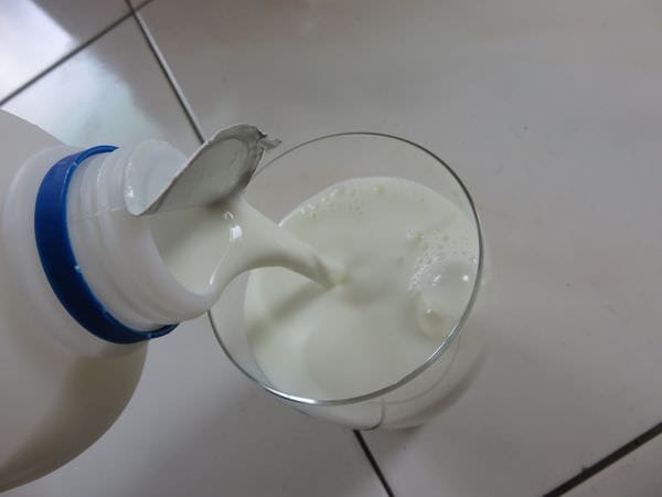 台南。柳營鮮乳 LIOUYING MILK。唾手可得的台灣鮮乳 - 第1張圖 台南。柳營鮮乳 LIOUYING MILK。唾手可得的台灣鮮乳