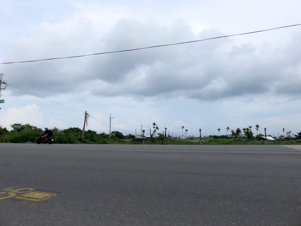 彩色果泡沫紅茶