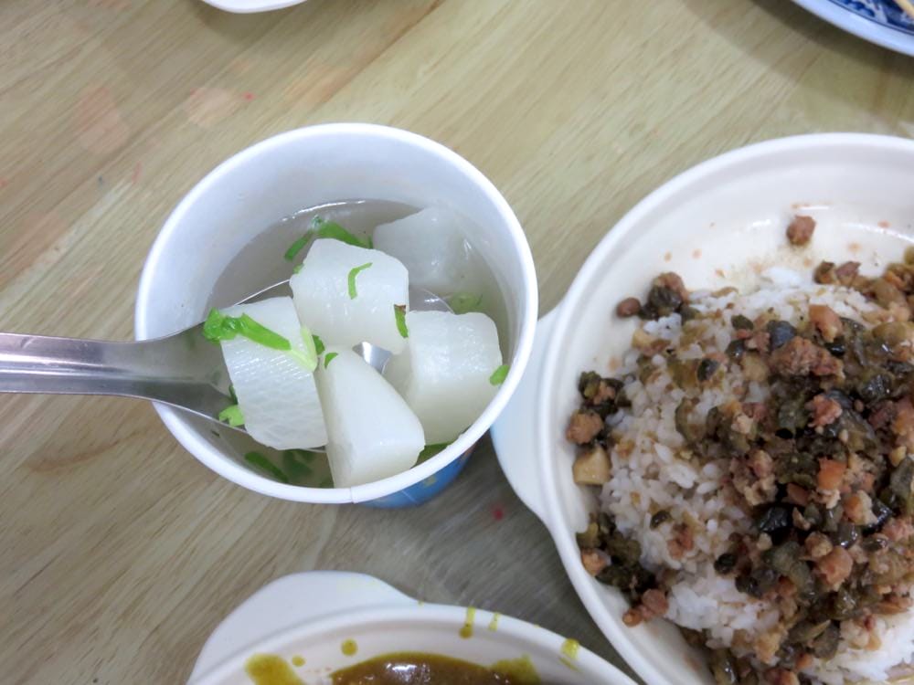 《花蓮》Day2 嘉香米粉羹 跟碗公有得比的瓜仔肉飯 在地學子都知道的秘密基地 - 第9張圖 嘉香米粉羹