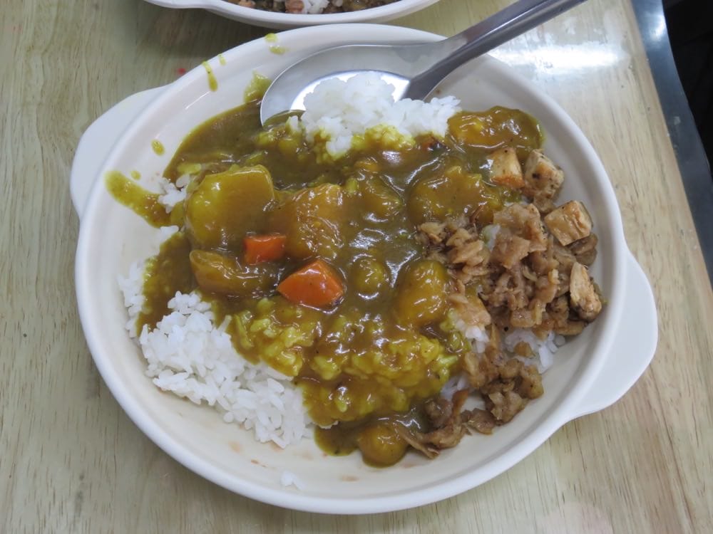 《花蓮》Day2 嘉香米粉羹 跟碗公有得比的瓜仔肉飯 在地學子都知道的秘密基地 - 第7張圖 嘉香米粉羹