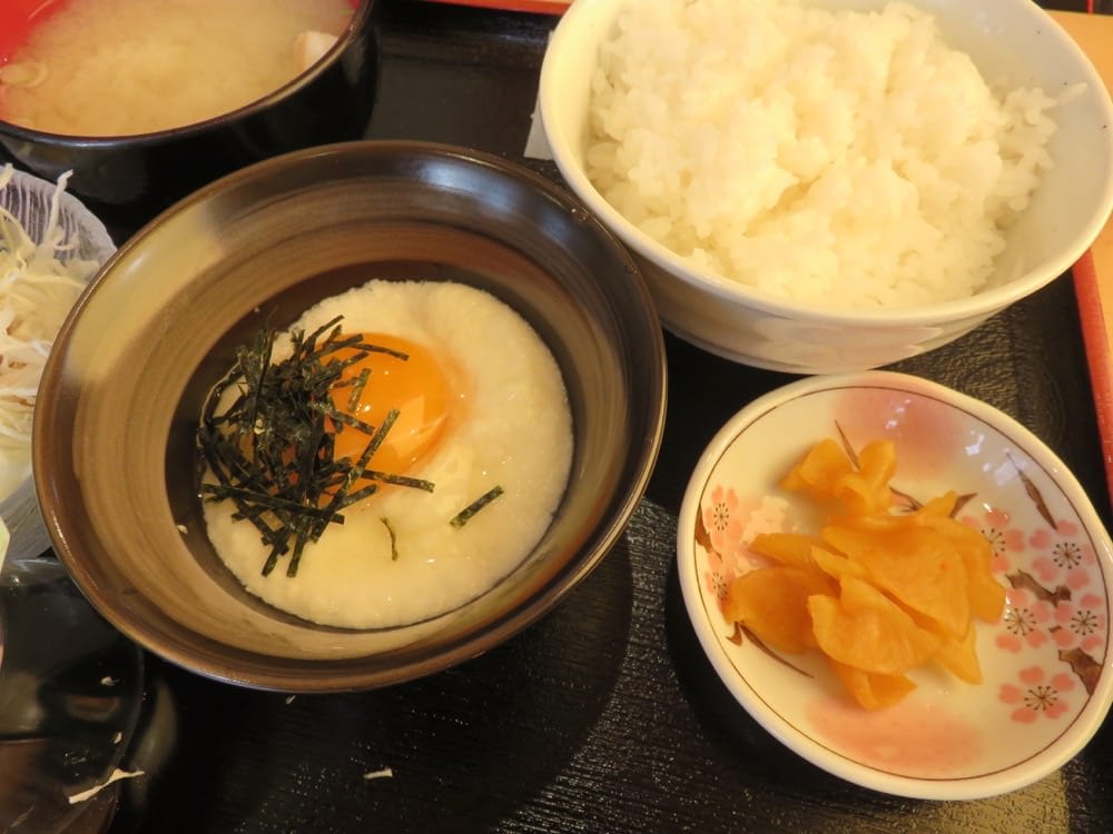 河口湖 道の駅かつやま Restaurant 公路餐廳 山藥泥飯與鍋燒麵的火花