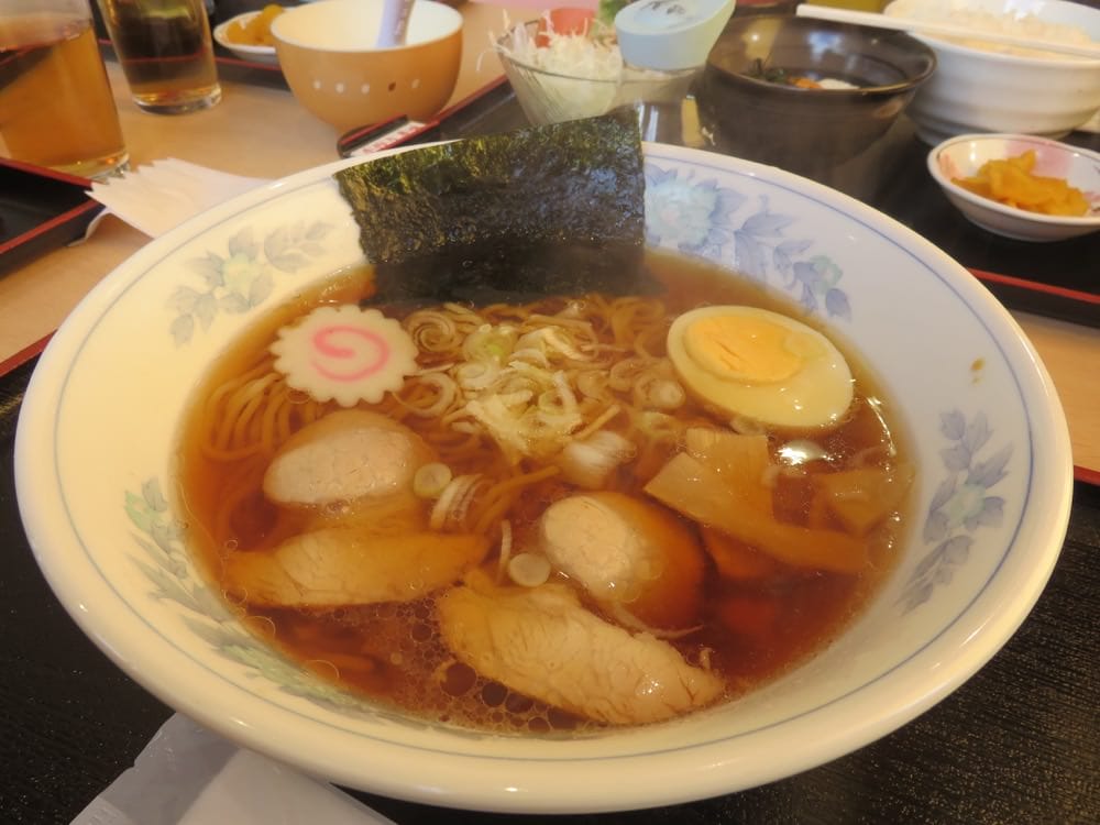 河口湖 道の駅かつやま Restaurant 公路餐廳 山藥泥飯與鍋燒麵的火花