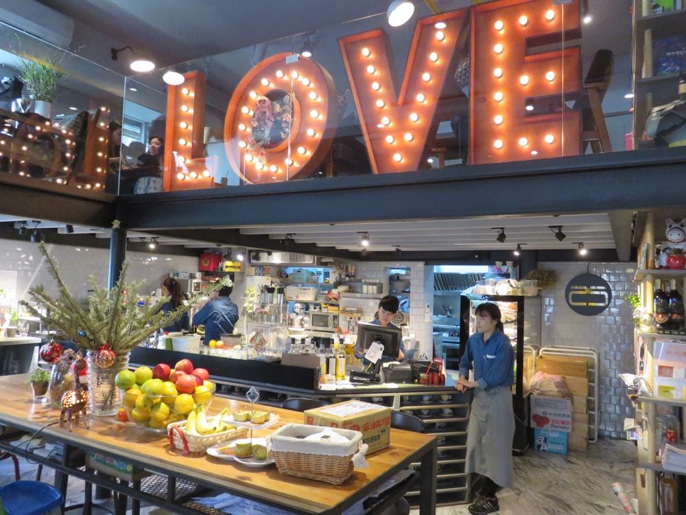 《台北東區》C25度咖啡館 C25 Cafe 早午餐 受到藝人喜愛的點?