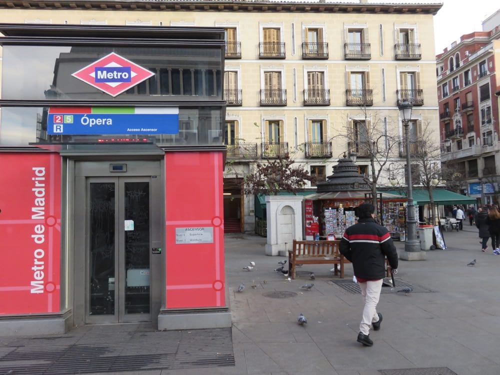 西班牙馬德里機場進市區 – 機場巴士(新地鐵T10 Multi卡可重複使用加值