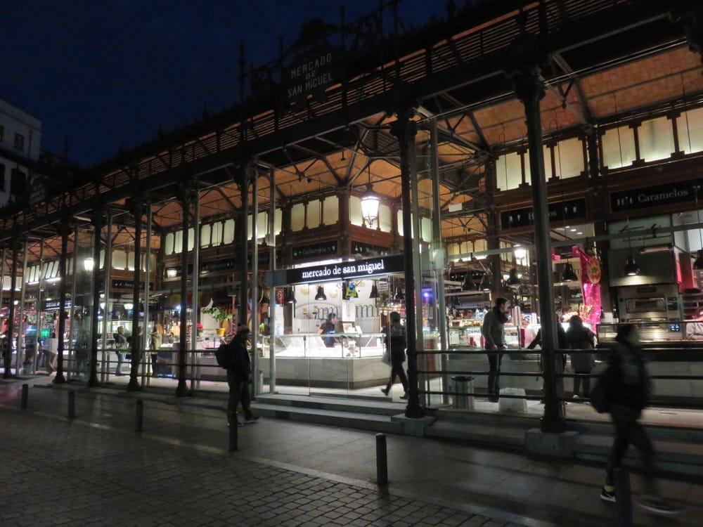 西班牙馬德里熱鬧的聖米格爾市場 - 第2張圖 西班牙馬德里熱鬧的聖米格爾市場