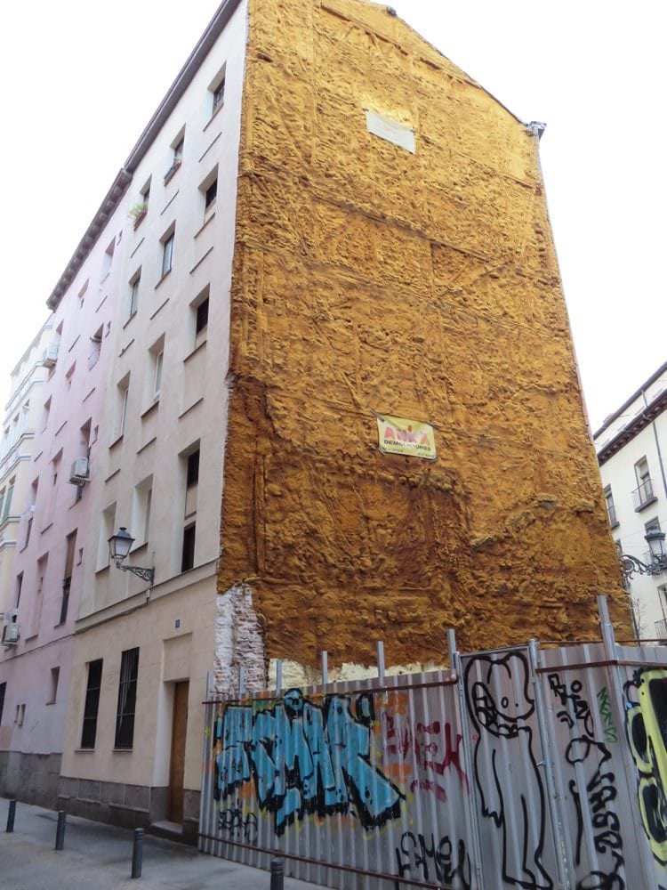 西班牙馬德里主廣場 拍照的同時當心荷包