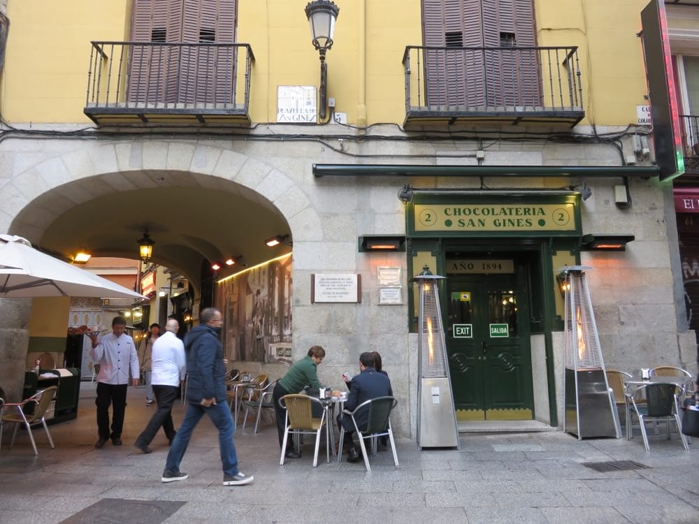 馬德里甜點 西班牙炸油條San Ginés Chocolatería正點