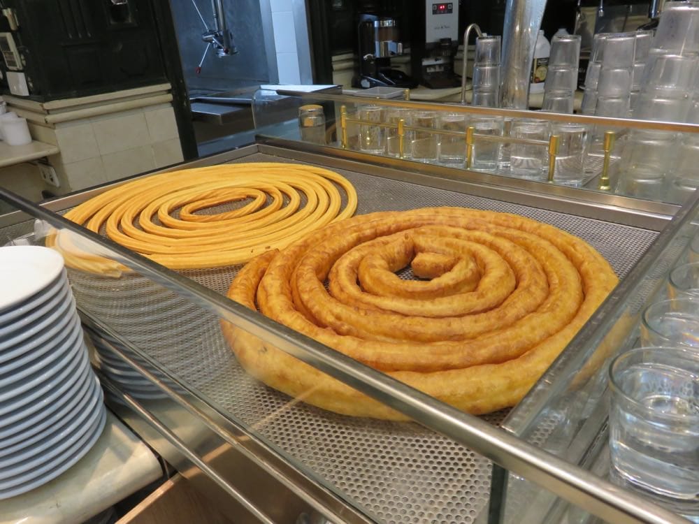 馬德里甜點 西班牙炸油條San Ginés Chocolatería正點