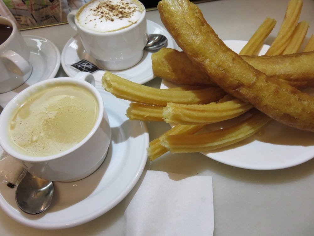 馬德里甜點 西班牙炸油條San Ginés Chocolatería正點