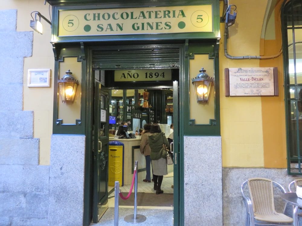 馬德里甜點 西班牙炸油條San Ginés Chocolatería正點