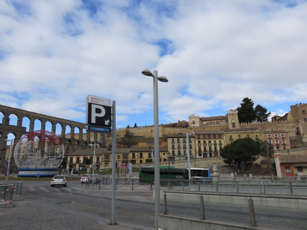 西班牙塞哥維亞水道橋與超好吃蘋果派