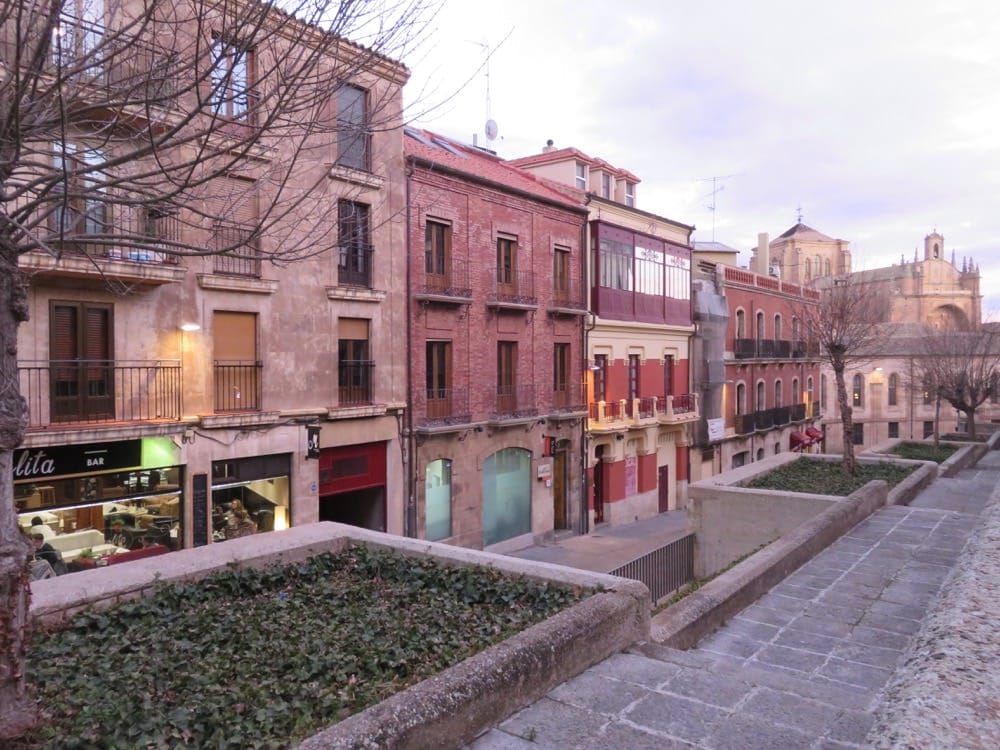 西班牙薩拉曼卡最大主廣場與古老大學