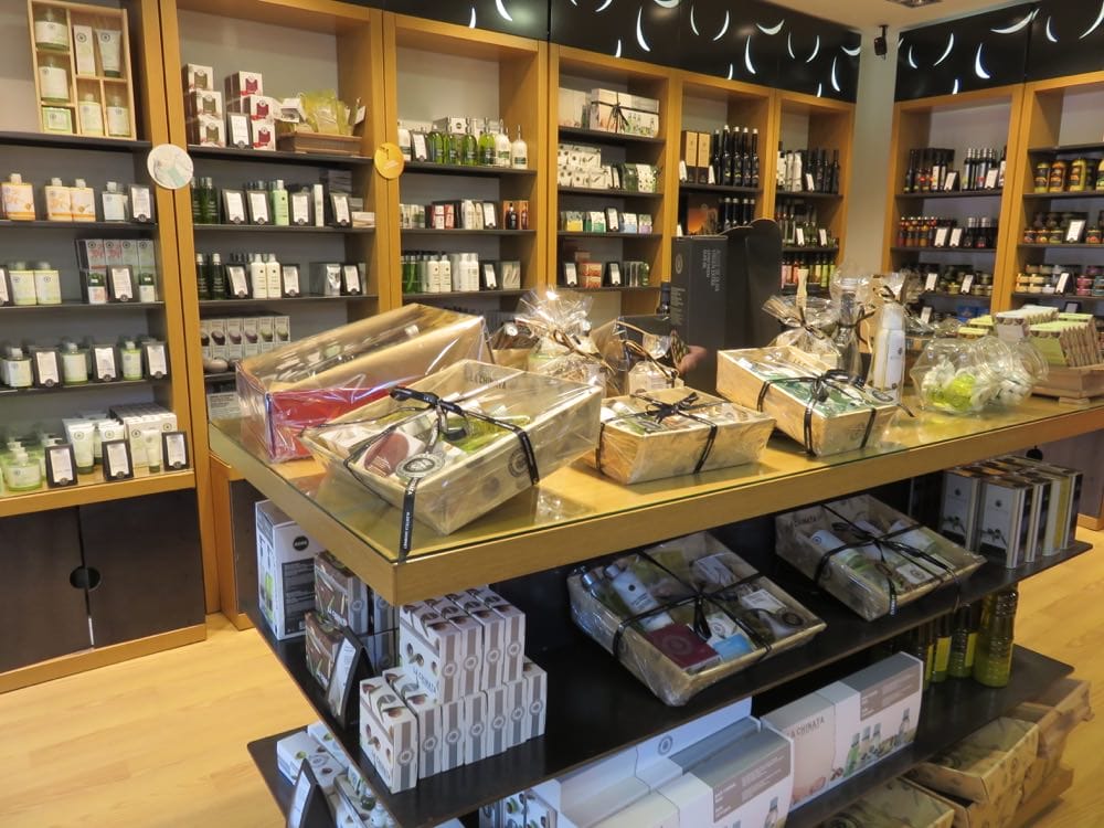 西班牙伴手禮橄欖保養La Chinata與海鮮罐頭的世界