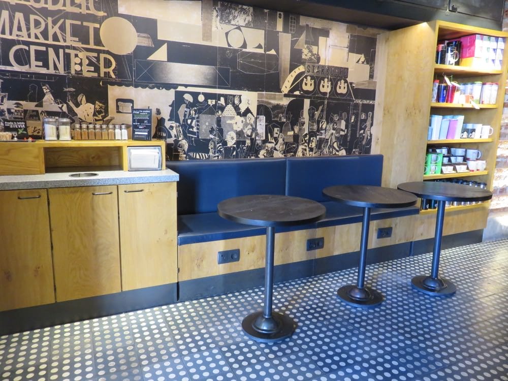 馬德里王宮與Starbucks的邂逅