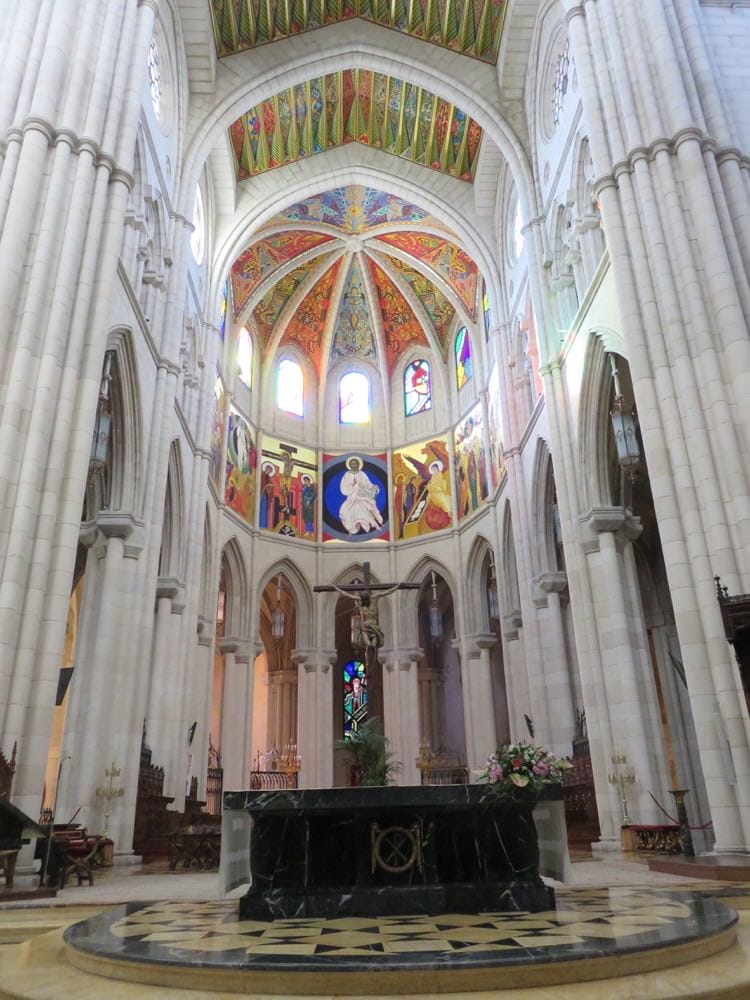 馬德里王宮與Starbucks的邂逅