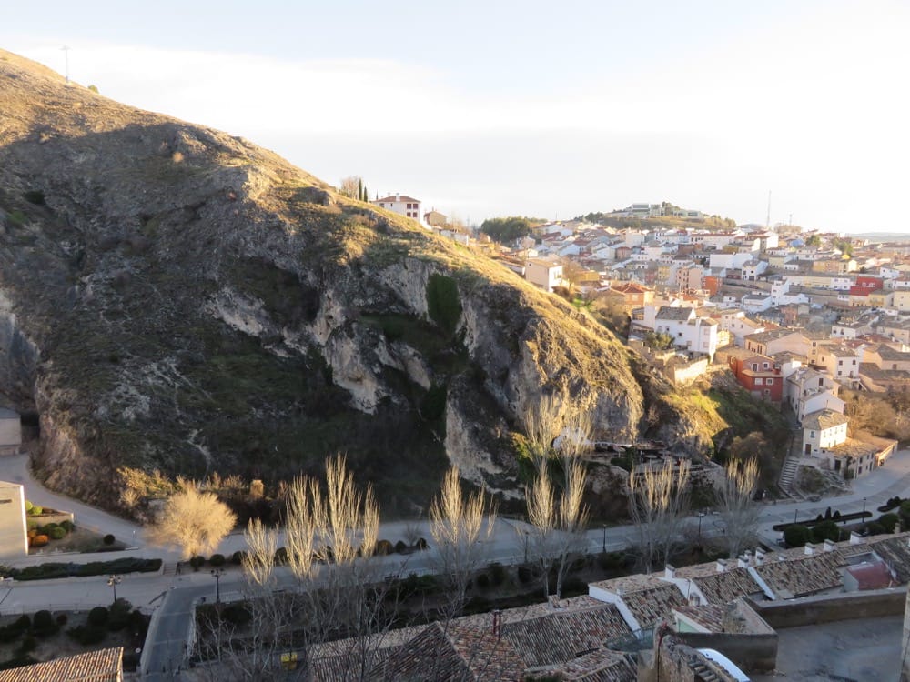 昆卡景點健行尋找守護耶穌讓人想起巴西