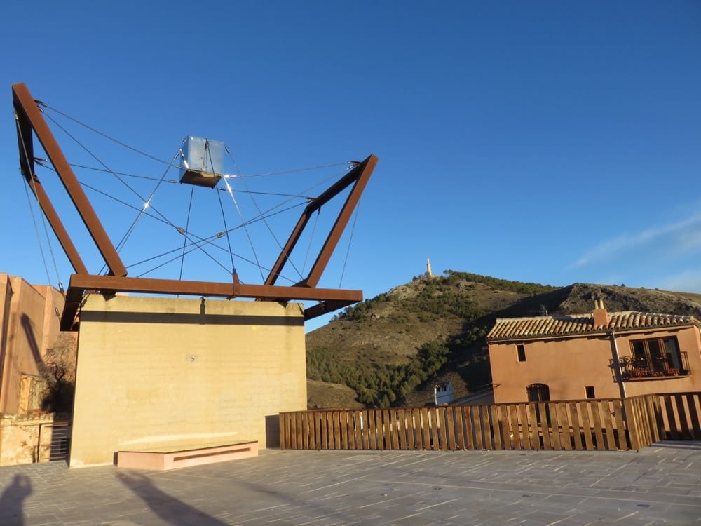 昆卡景點健行尋找守護耶穌讓人想起巴西