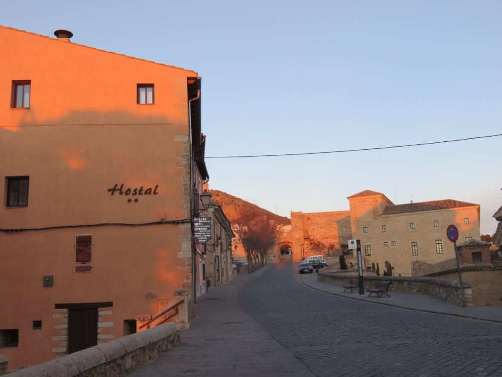 昆卡景點健行尋找守護耶穌讓人想起巴西