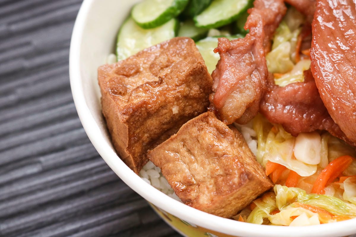 內湖便當 海口之家去頭尾就油炸的豪邁連鎖