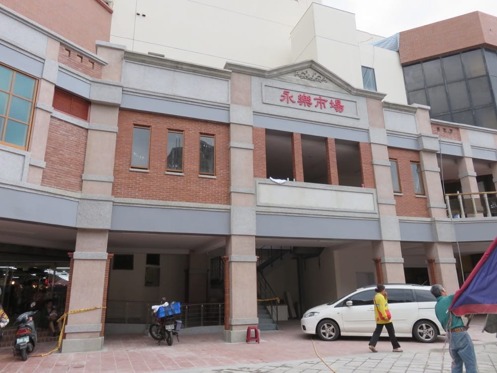 《市場大進擊》從台北東吃到台北西 不容錯過的燒雞與油蔥粿