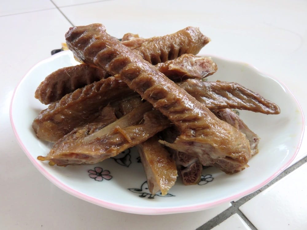 台北市場 珍育魯味原宜蘭羅東放山雞 雞腳豬肝口水雞鴨賞驚為天人 - 第3張圖 台北市場 珍育魯味原宜蘭羅東放山雞 雞腳豬肝口水雞鴨賞驚為天人