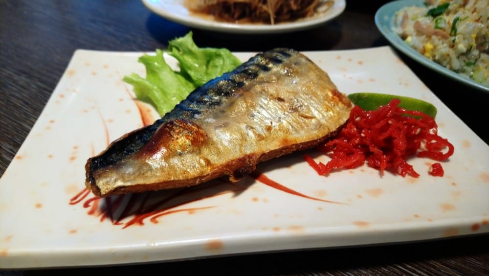 《泉海鮮日式料理》擁有驚人生魚片的日皮台骨老靈魂