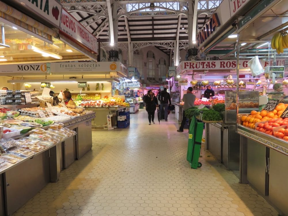 瓦倫西亞的廚房就是中央市場燉飯鍋陶鍋一次滿足