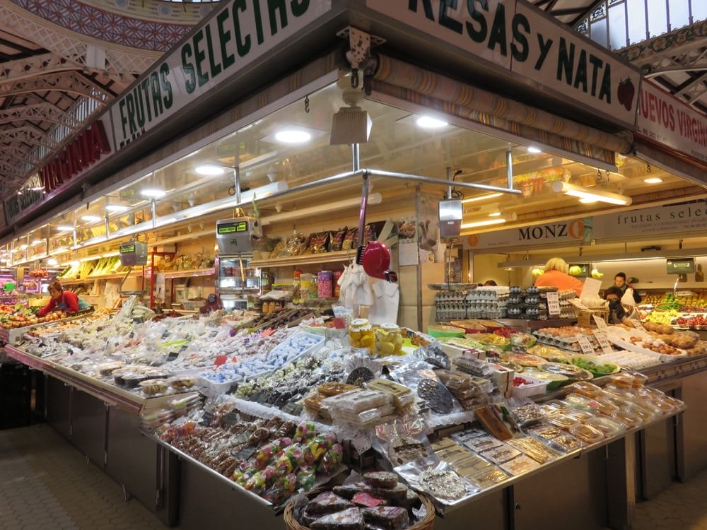 瓦倫西亞的廚房就是中央市場燉飯鍋陶鍋一次滿足