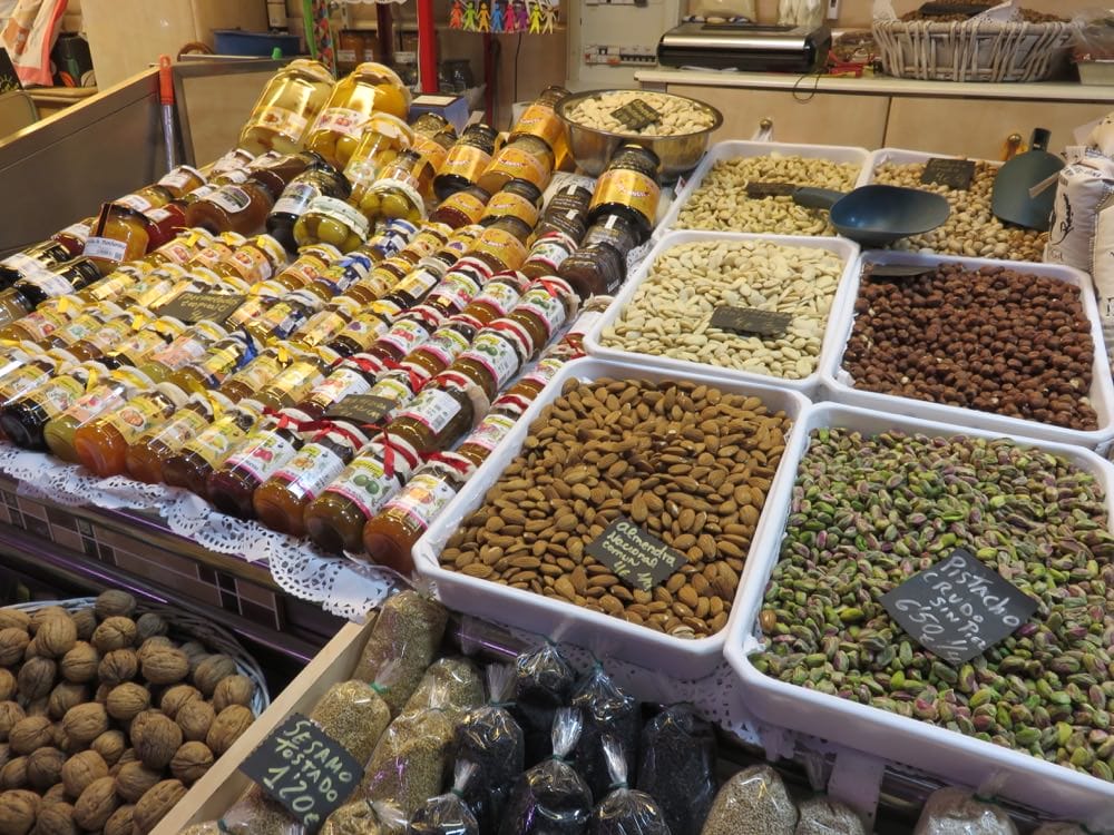 瓦倫西亞的廚房就是中央市場燉飯鍋陶鍋一次滿足