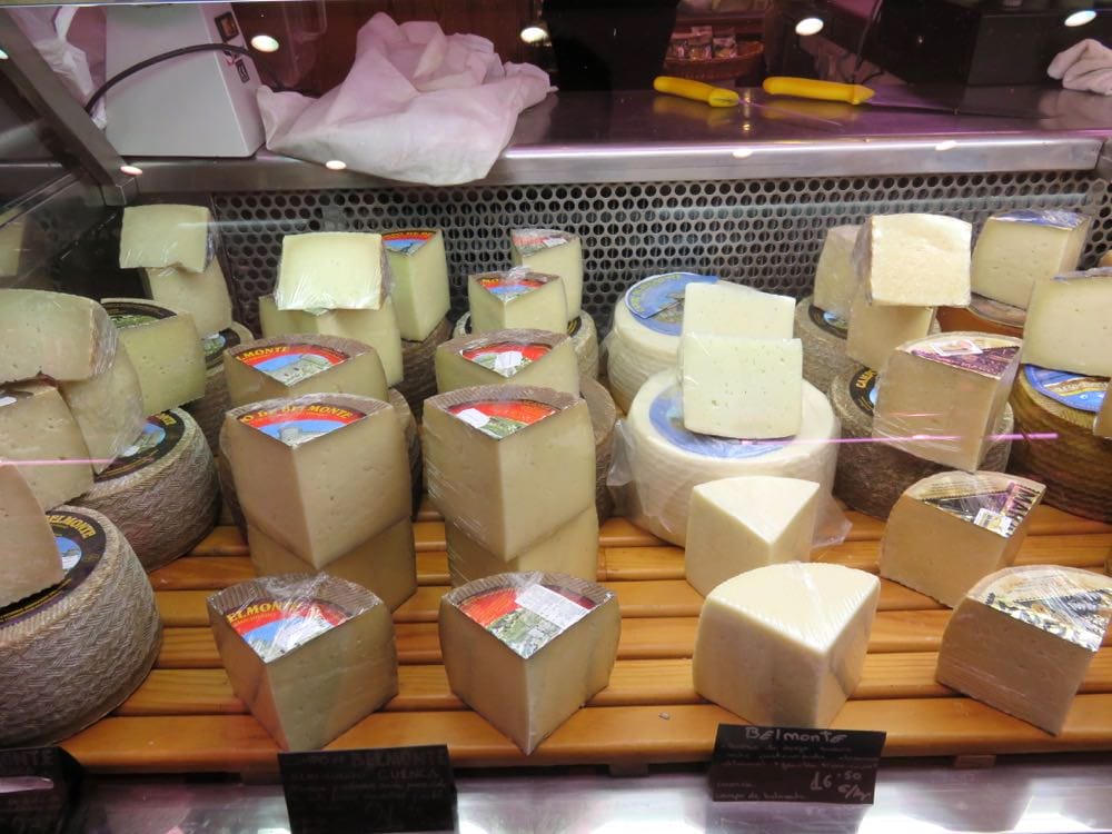 瓦倫西亞的廚房就是中央市場燉飯鍋陶鍋一次滿足