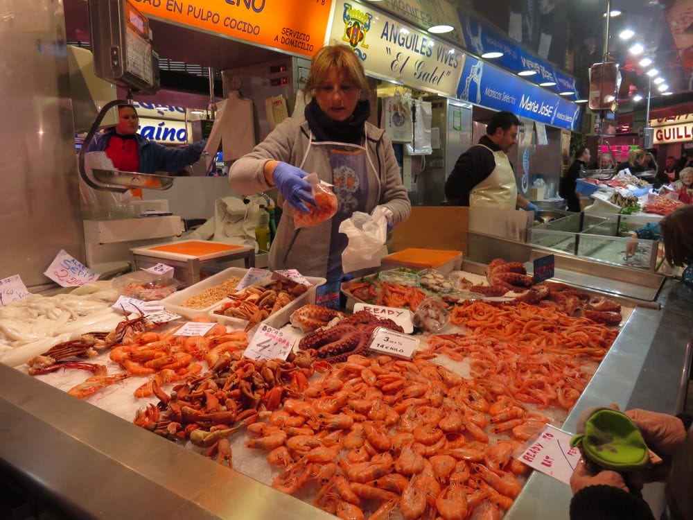 瓦倫西亞的廚房就是中央市場燉飯鍋陶鍋一次滿足