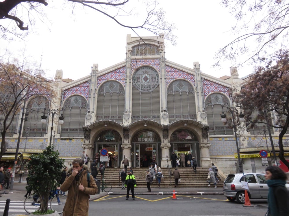 瓦倫西亞的廚房就是中央市場燉飯鍋陶鍋一次滿足