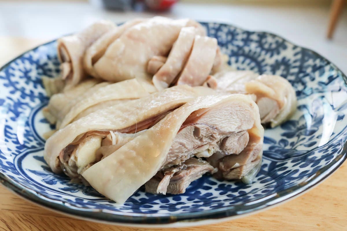 台北市場 珍育魯味原宜蘭羅東放山雞 雞腳豬肝口水雞鴨賞驚為天人 - 第13張圖 台北市場 珍育魯味原宜蘭羅東放山雞 雞腳豬肝口水雞鴨賞驚為天人