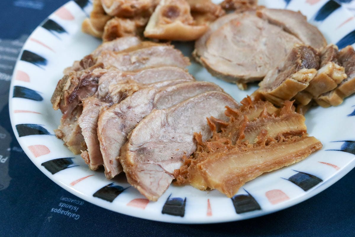 台北市場 珍育魯味原宜蘭羅東放山雞 雞腳豬肝口水雞鴨賞驚為天人 - 第21張圖 台北市場 珍育魯味原宜蘭羅東放山雞 雞腳豬肝口水雞鴨賞驚為天人