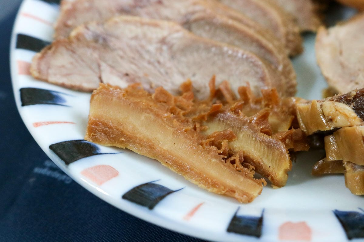 台北市場 珍育魯味原宜蘭羅東放山雞 雞腳豬肝口水雞鴨賞驚為天人 - 第20張圖 台北市場 珍育魯味原宜蘭羅東放山雞 雞腳豬肝口水雞鴨賞驚為天人