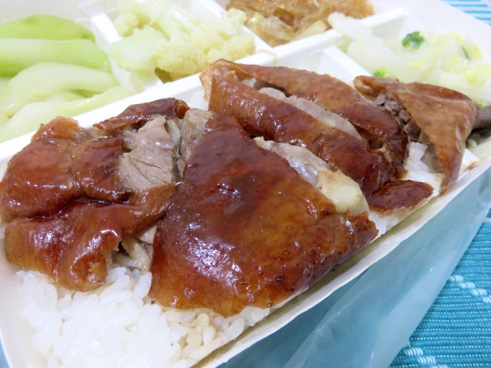 內湖便當 喜園燒臘 獨霸內湖的燒鴨沒吃過會殘念