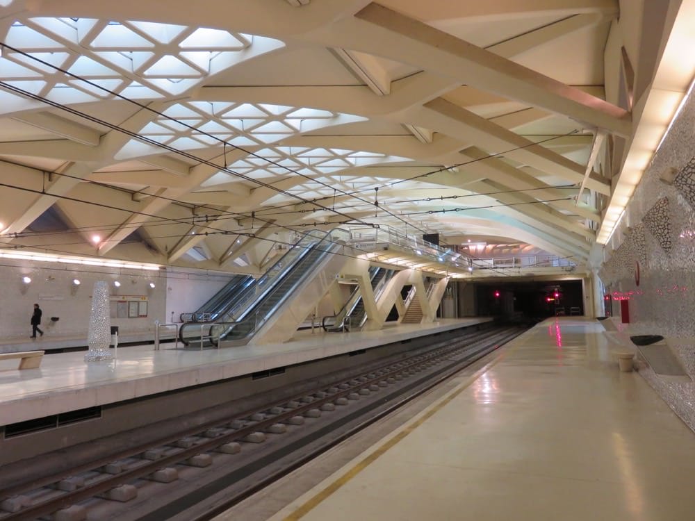 瓦倫西亞路邊橘子不要採別錯過瓦倫西亞大教堂