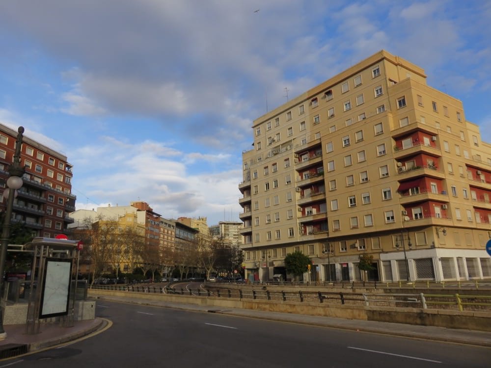 瓦倫西亞到巴塞隆納西班牙國鐵Renfe前往