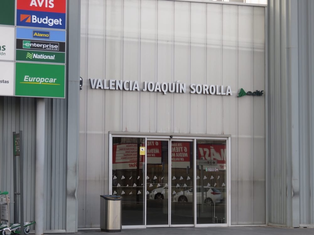 瓦倫西亞到巴塞隆納西班牙國鐵Renfe前往