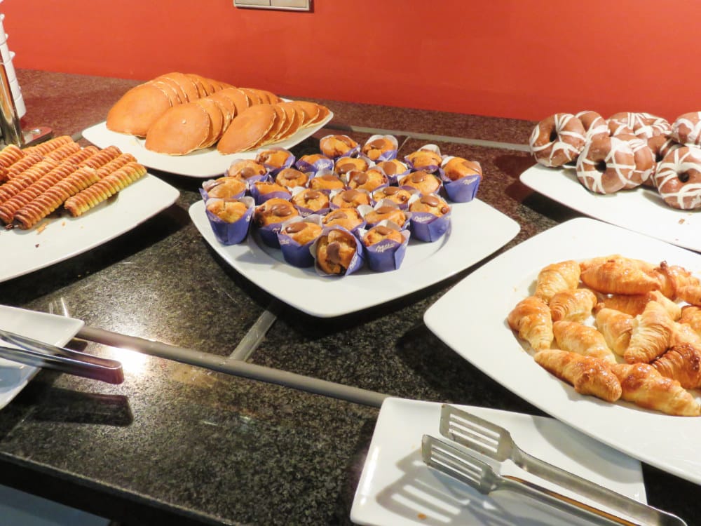 巴塞隆納飯店 喜來登西班牙常見早餐都濃縮在自助餐裡