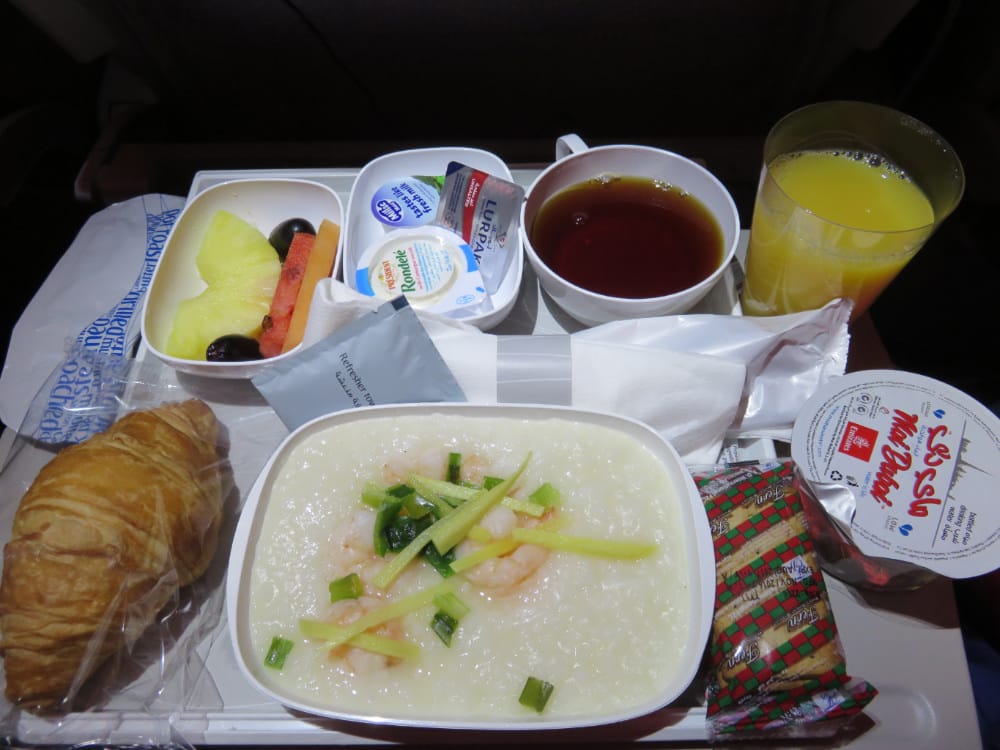 西班牙巴塞隆納飛台北轉杜拜阿聯酋航空 Emirates（阿聯酋退票手續費