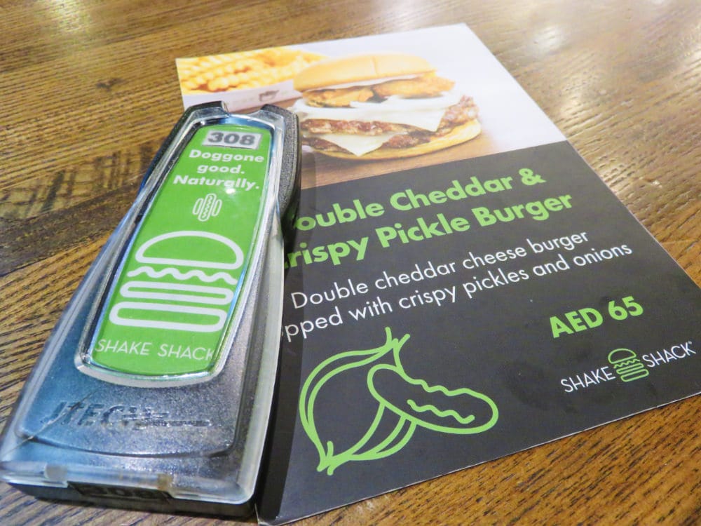 西班牙巴塞隆納飛台北轉杜拜阿聯酋航空 Emirates（阿聯酋退票手續費