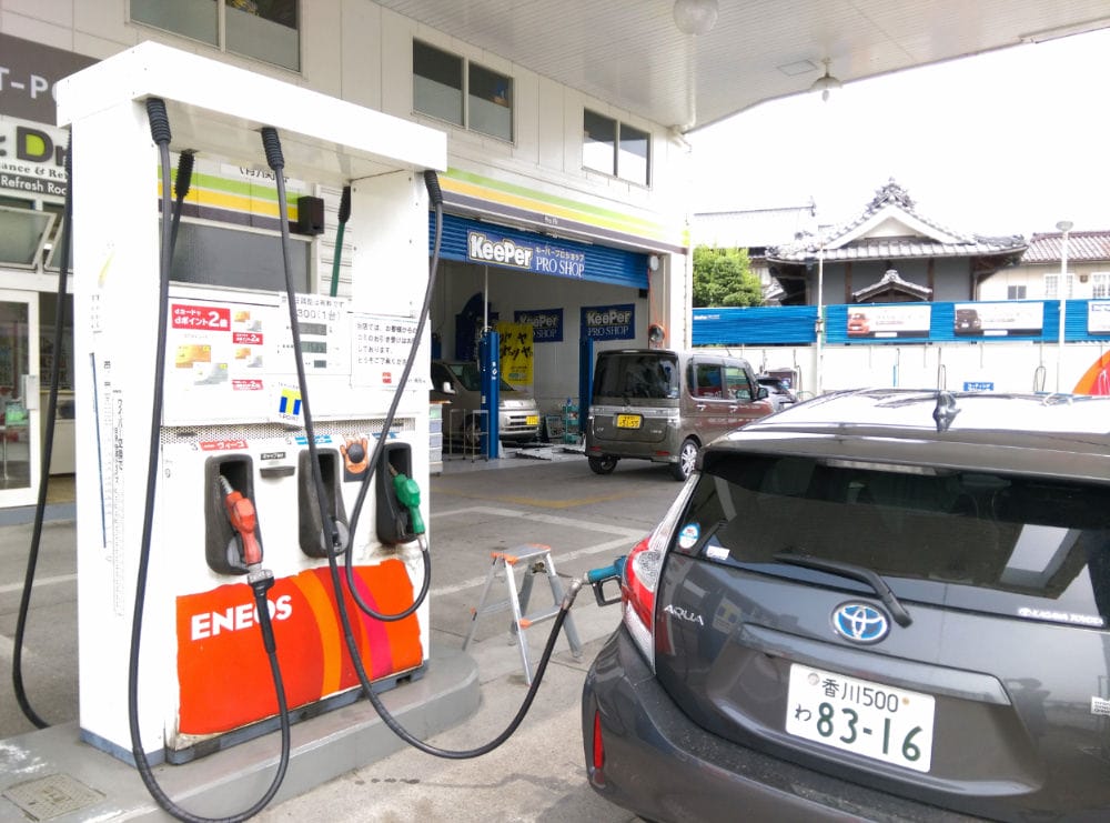 日本右駕開車習慣加油 租車自駕不可不知黃燈要小心 - 第7張圖 日本右駕開車習慣加油 租車自駕不可不知黃燈要小心