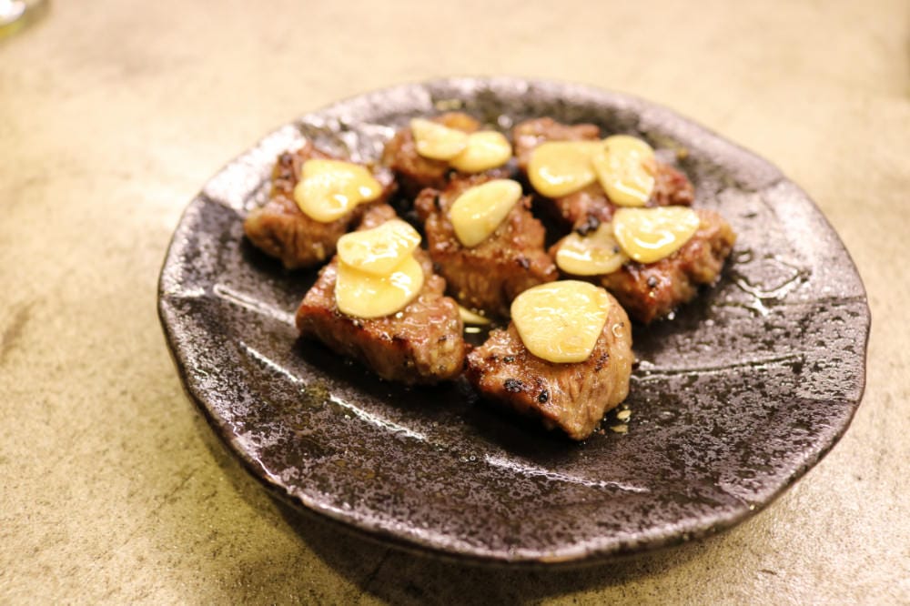 《吽Home燒肉 Grill&Bar》市民大道單點燒肉嗨翻天