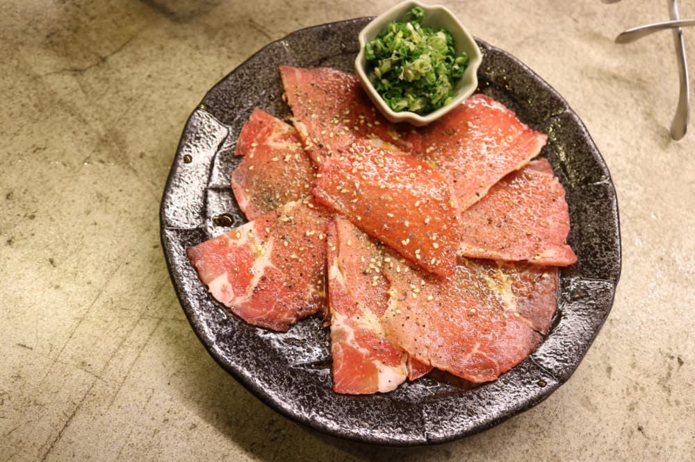 《吽Home燒肉 Grill&Bar》市民大道單點燒肉嗨翻天