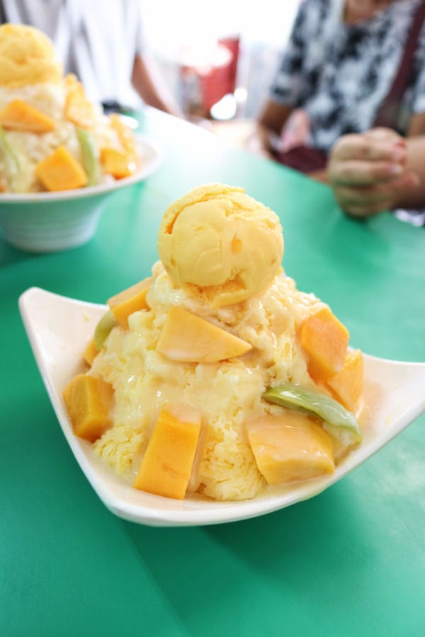 台南玉井阿月芒果冰 夏天不吃冰就全身難受啊