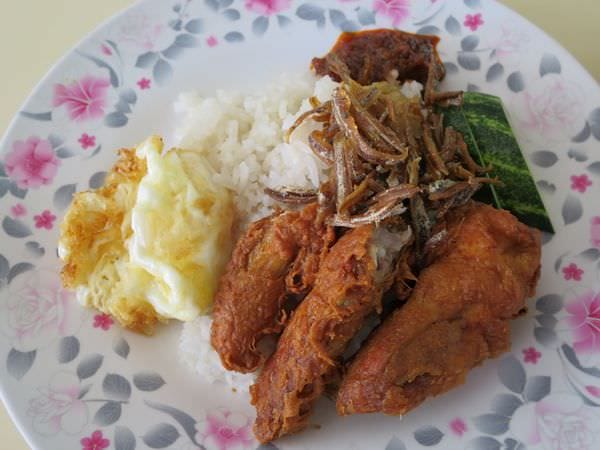 新加坡美食 星式魅力無法擋肉骨茶辣椒螃蟹超威