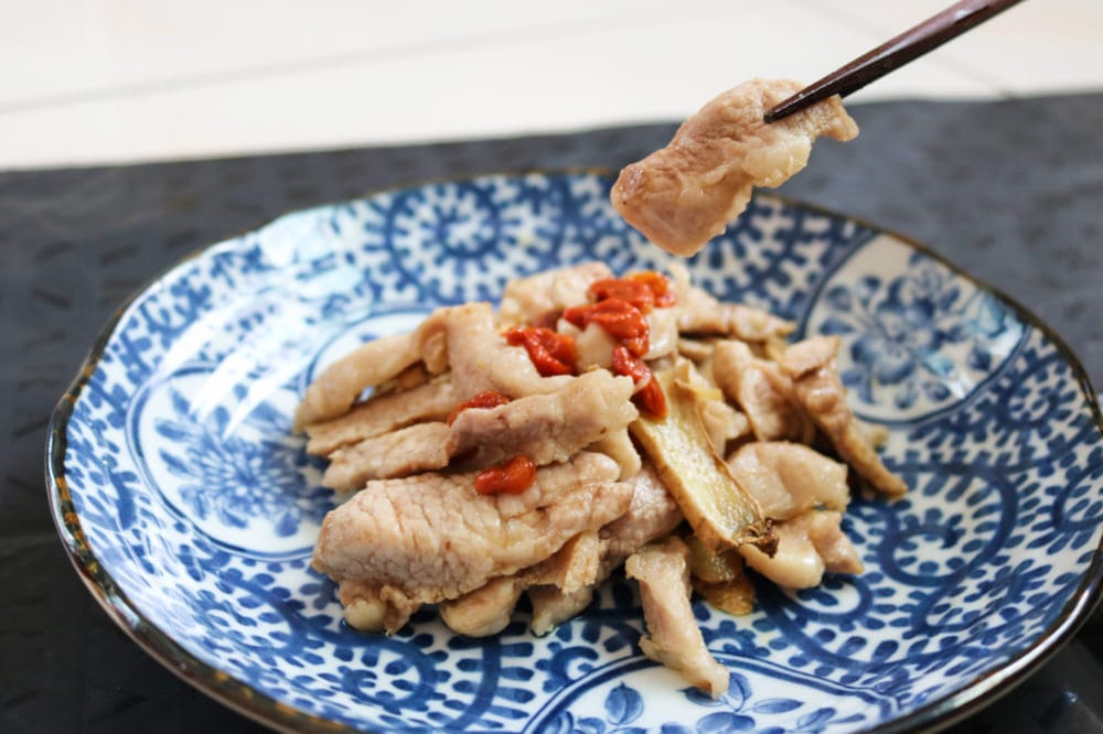 賴記苦茶油 | 黑麻油 千變萬化的苦茶油就在台灣