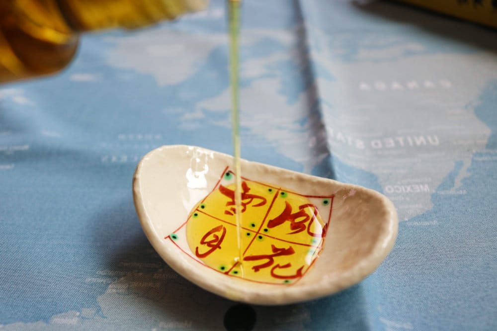 賴記苦茶油 | 黑麻油 千變萬化的苦茶油就在台灣