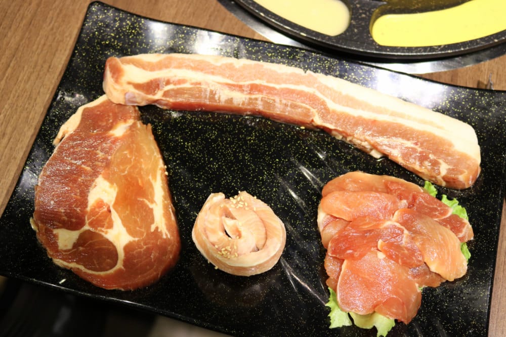 東區美食 WOOSAN韓式烤肉 佐爐邊起司的霸氣吃法 - 第3張圖 東區美食 WOOSAN韓式烤肉 佐爐邊起司的霸氣吃法